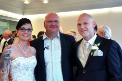 Burkhard Peine mit dem Brautpaar