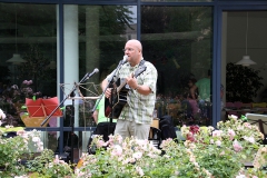 Burkhard Peine singt live