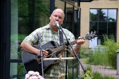 Burkhard Peine singt live