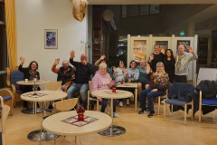 Burkhard Peine beim privaten Auftritt in der Gruppe